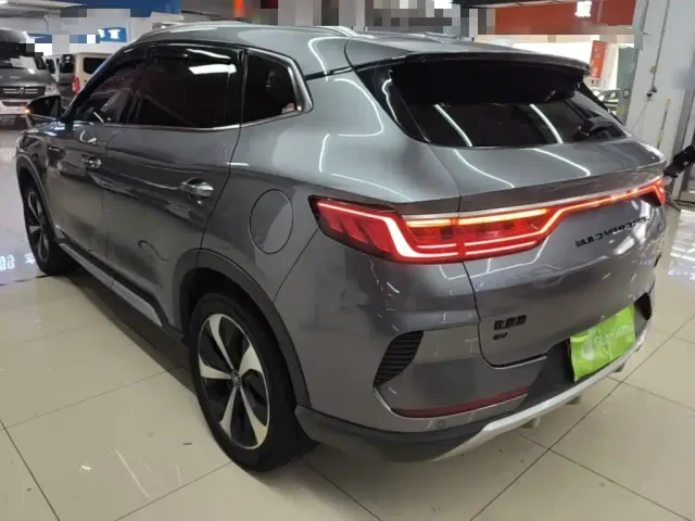 BYD Song PLUS PHEV 2021 EV Premium Model — Фото автомобиля 4