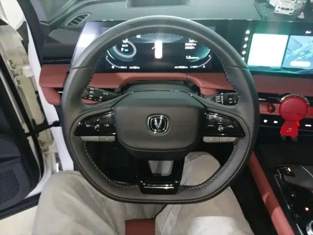 Changan CS75 Plus — Фото автомобиля 10