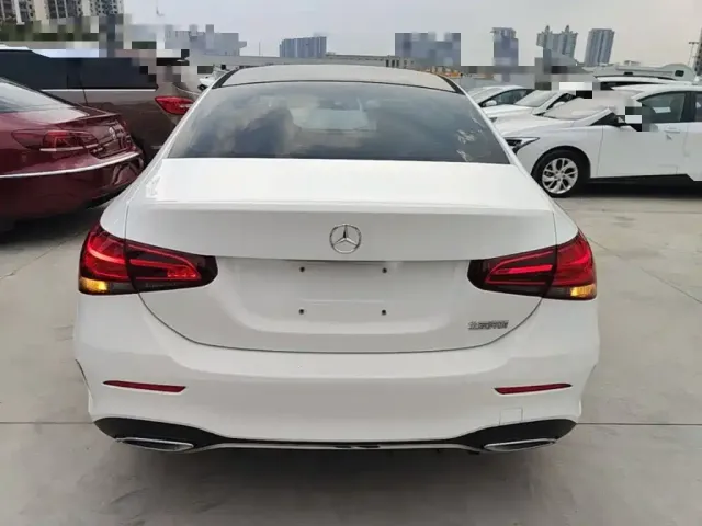 Mercedes-Benz Mercedes-Benz A-Class 2022 A 180 L Sport Sedan — Фото автомобиля 3