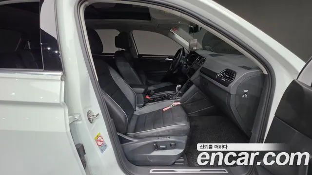 Volkswagen Tiguan Tiguan 2 поколение 2.0 TDI 4Motion Prestige — Фото автомобиля 10
