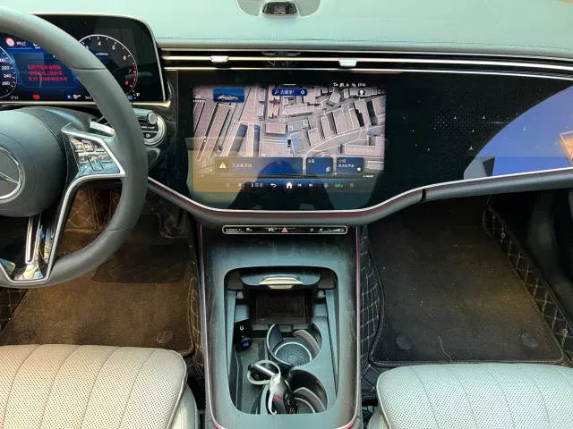 Mercedes-Benz E-Class — Фото автомобиля 7