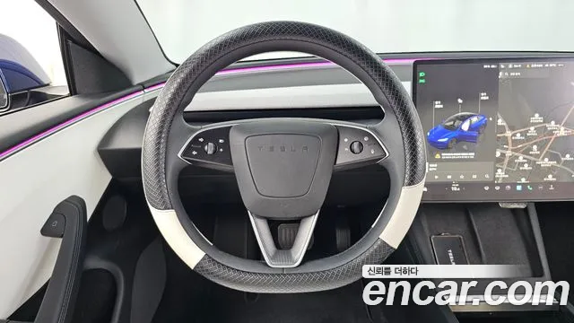Tesla Model 3 — Фото автомобиля 13
