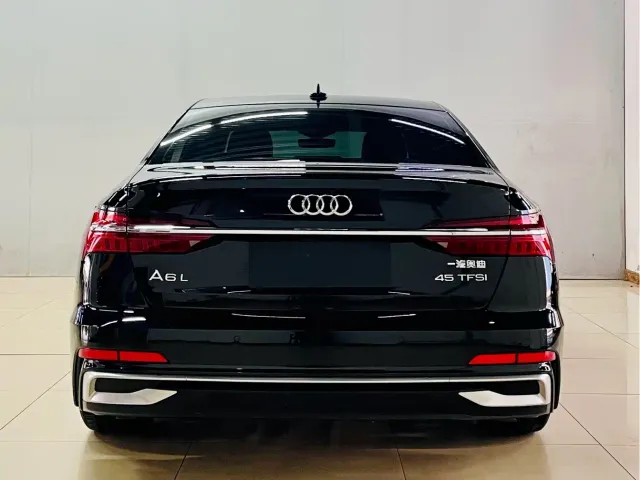 Audi A6L — Фото автомобиля 4