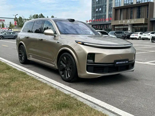 Li Auto L9 — Фото автомобиля 3
