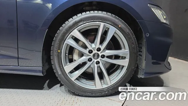 Audi A6 C8 — Фото автомобиля 6