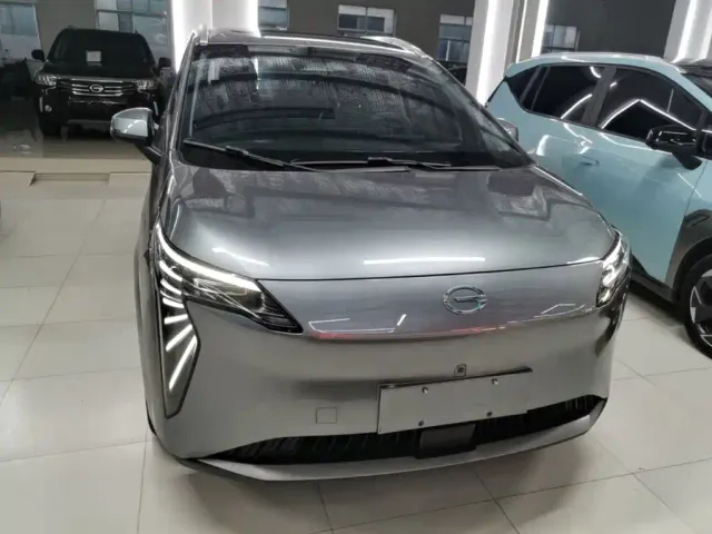 GAC Aion Y — Фото автомобиля 2