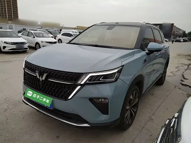 Фотография автомобиля — Wuling Asta