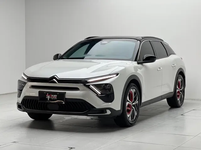 Фотография автомобиля — Citroen C5 X