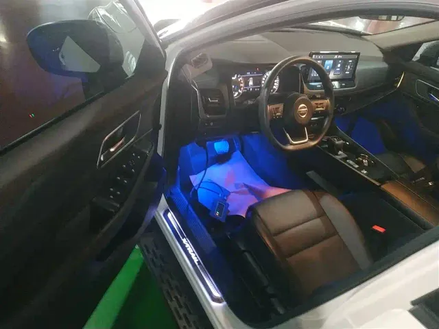 Nissan X-Trail — Фото автомобиля 12