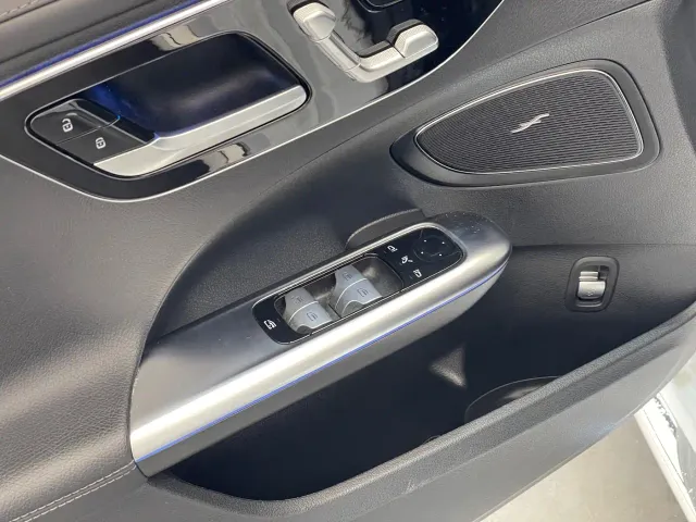 Mercedes-Benz C-Class — Фото автомобиля 7