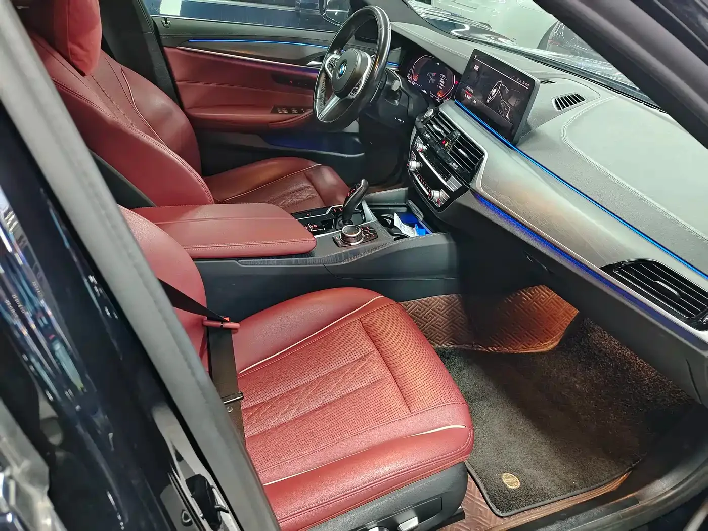 BMW BMW 5 Series 2022 530Li Leading M Sport Package — Фото автомобиля 2