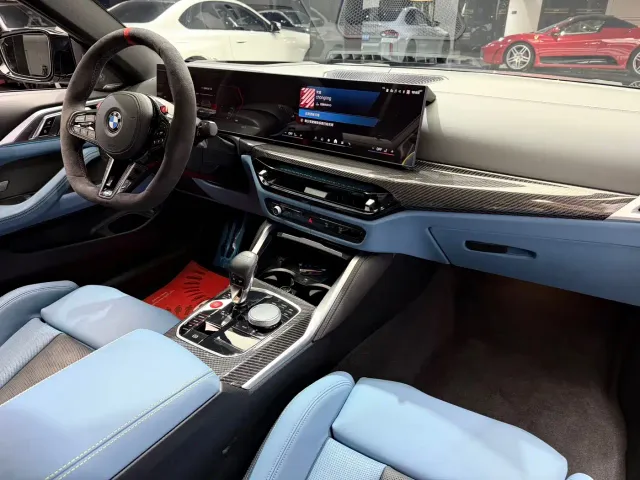 BMW M4 — Фото автомобиля 10