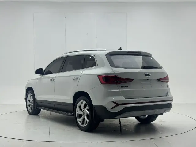 Jetta VS7 — Фото автомобиля 6