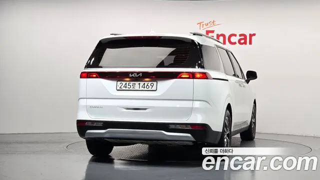 Kia Carnival 4th Gen — Фото автомобиля 4
