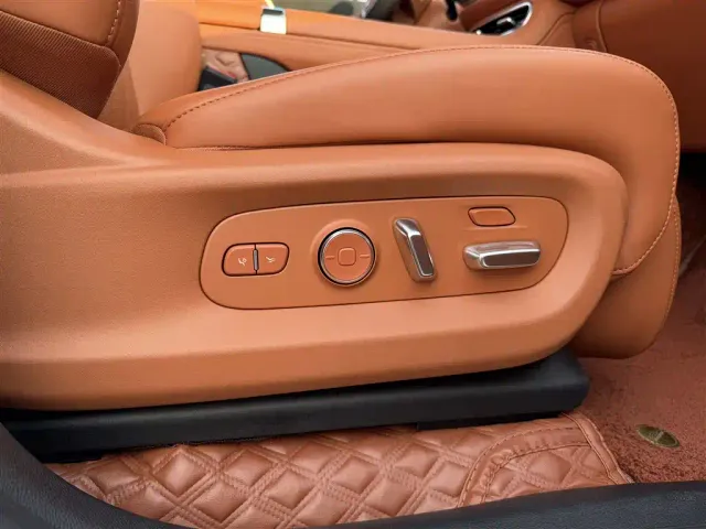 GAC Trumpchi Xiangwang S9 — Фото автомобиля 10
