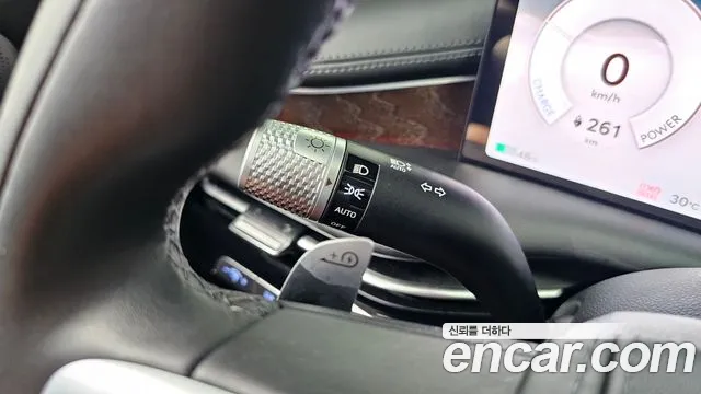 Genesis G80 Electrified G80 (RG3) — Фото автомобиля 29
