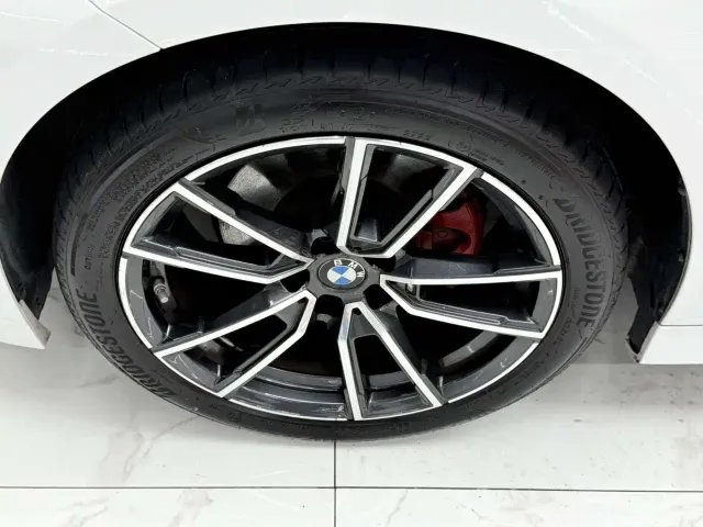 BMW 3 Series — Фото автомобиля 16