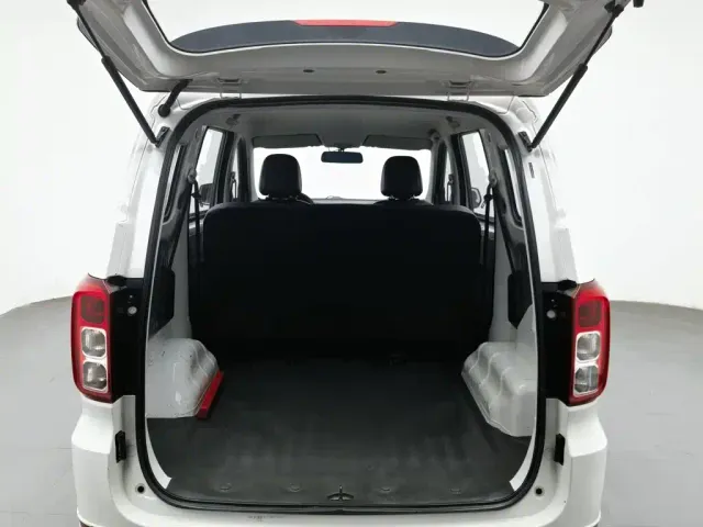 Wuling Hongguang — Фото автомобиля 16