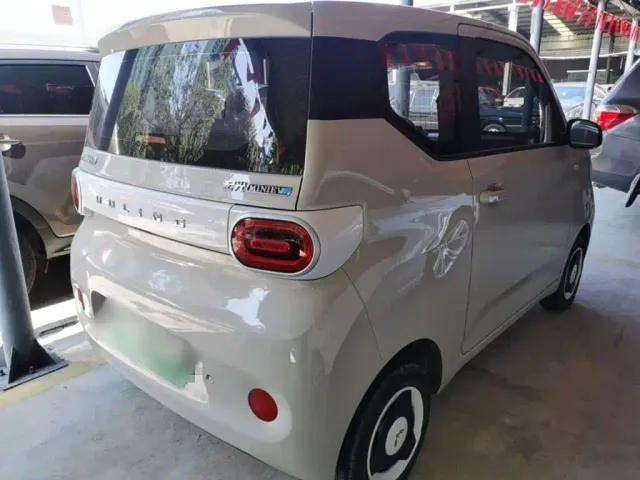 Wuling Hongguang Mini EV — Фото автомобиля 6