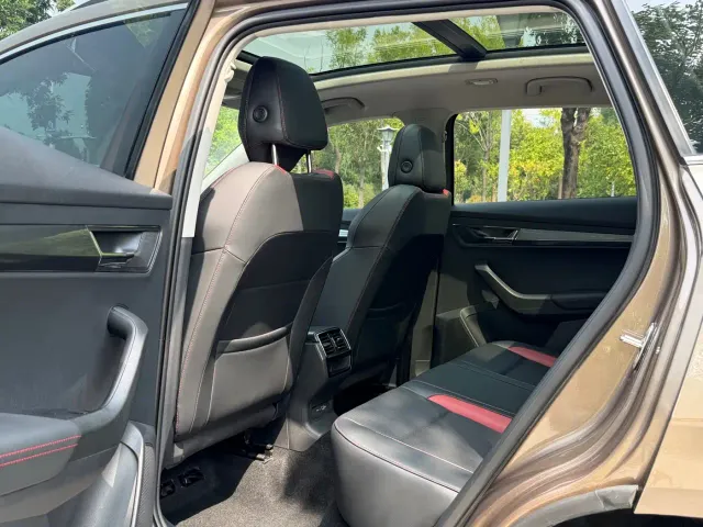 Skoda Karoq — Фото автомобиля 7