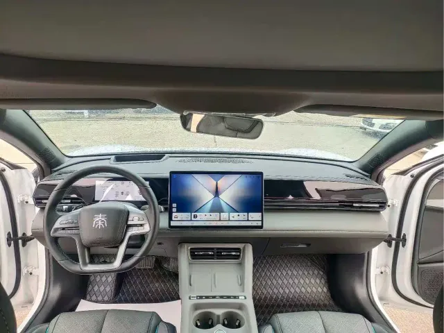 BYD Qin L — Фото автомобиля 10