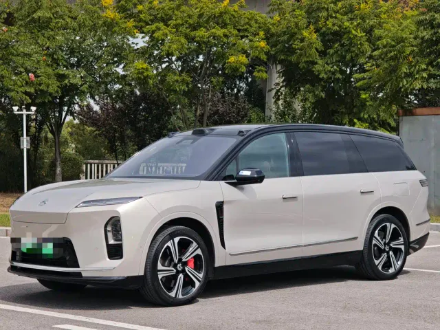 Фотография автомобиля — Nio ES8