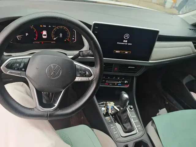 Volkswagen Bora — Фото автомобиля 12