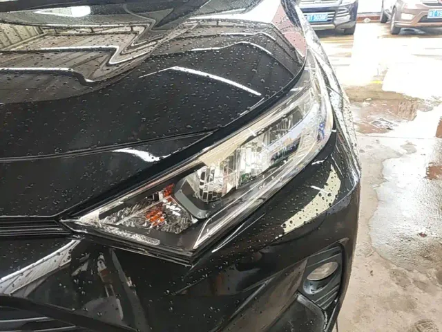 Toyota RAV4 — Фото автомобиля 23
