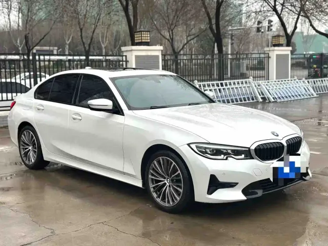 BMW 3 Series — Фото автомобиля 2