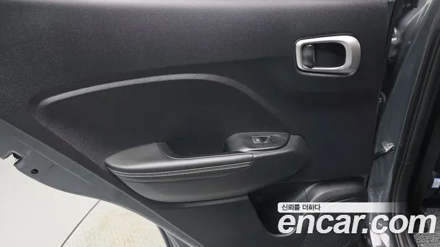 Hyundai Venue — Фото автомобиля 14