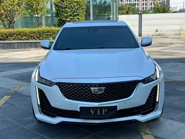 Cadillac CT5 — Фото автомобиля 3