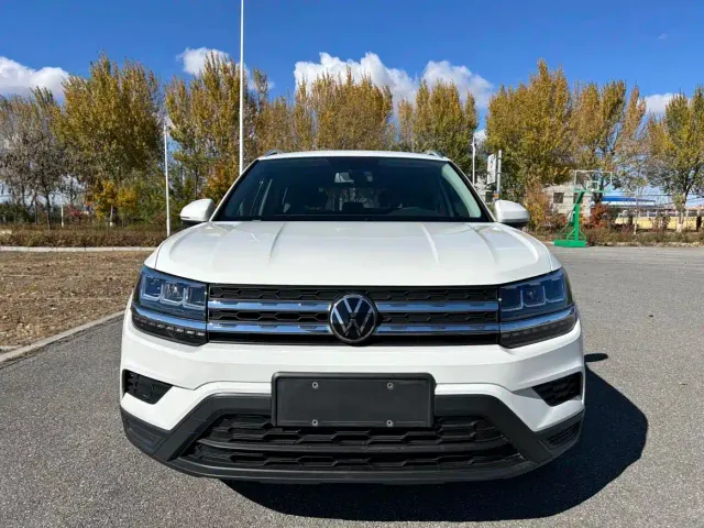 Volkswagen Tharu — Фото автомобиля 2