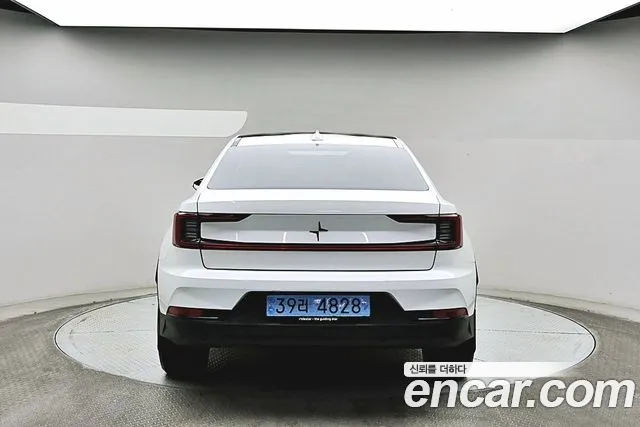 Polestar Polestar 2 — Фото автомобиля 2
