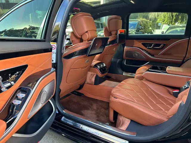 Mercedes-Benz Maybach S-Class — Фото автомобиля 17