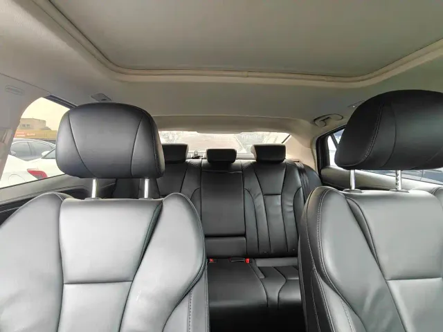Hongqi H5 — Фото автомобиля 14