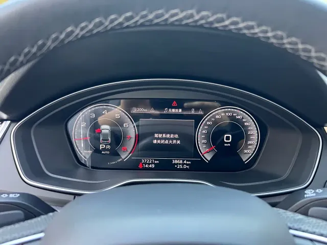 Audi Audi Q5L 2024 Model 45 TFSI Luxury Dynamic — Фото автомобиля 11