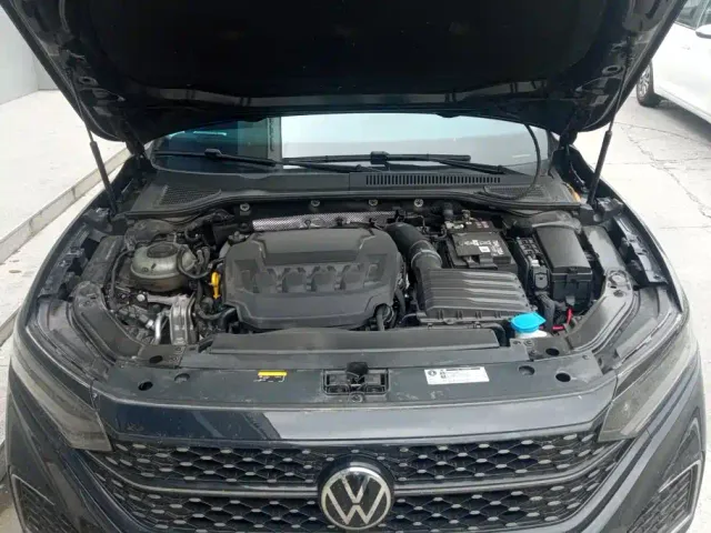 Volkswagen Passat — Фото автомобиля 10
