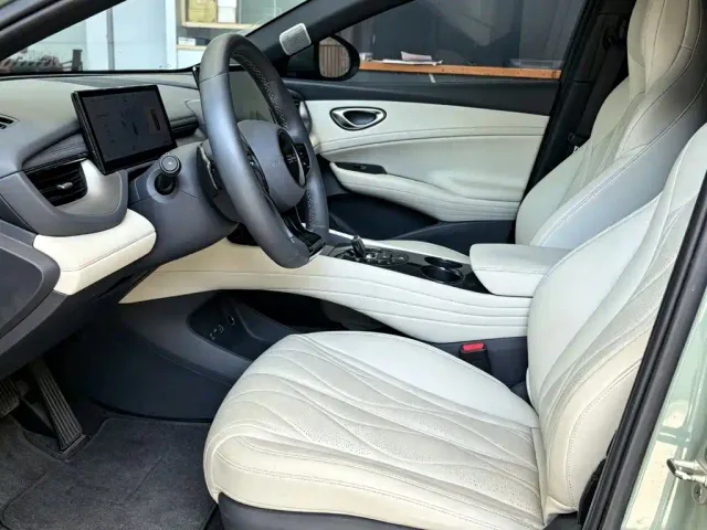 BYD Seal 06 GT — Фото автомобиля 6