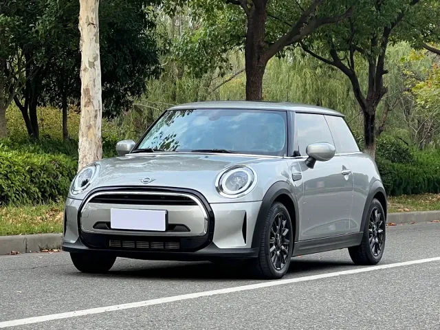Фотография автомобиля — MINI Hatch