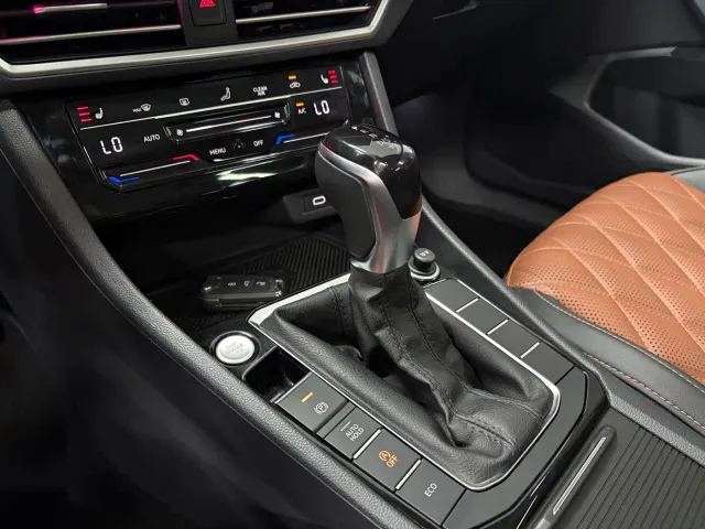 Volkswagen Sagitar — Фото автомобиля 12