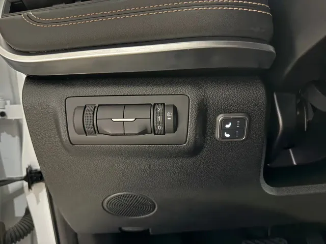 Chery Tiggo 8 — Фото автомобиля 17