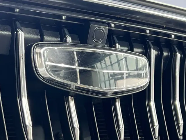 Geely Emgrand — Фото автомобиля 5
