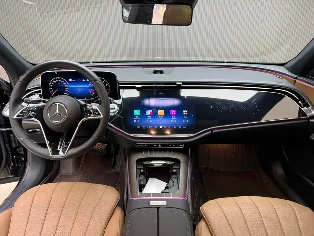 Mercedes-Benz E-Class — Фото автомобиля 8