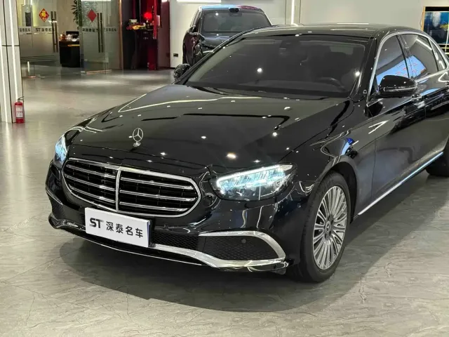 Mercedes-Benz E-Class — Фото автомобиля 10