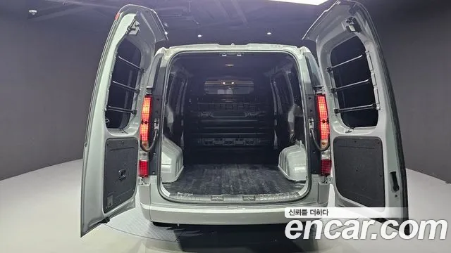 Hyundai Staria Staria Карго 3 места — Фото автомобиля 19