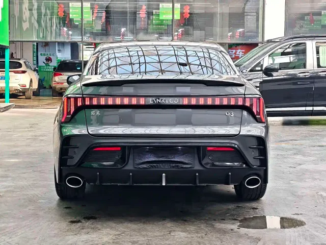 Lynk & Co 03 — Фото автомобиля 15