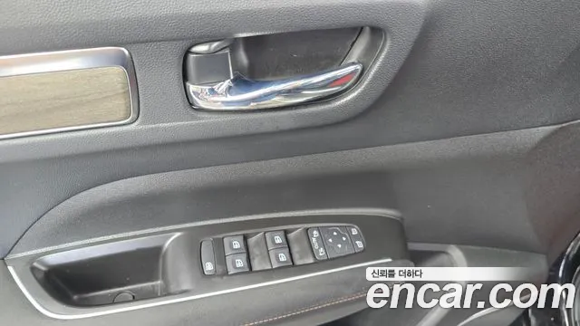Renault-KoreaSamsung QM6 Новый QM6 2.0 LPe Première 2WD — Фото автомобиля 29