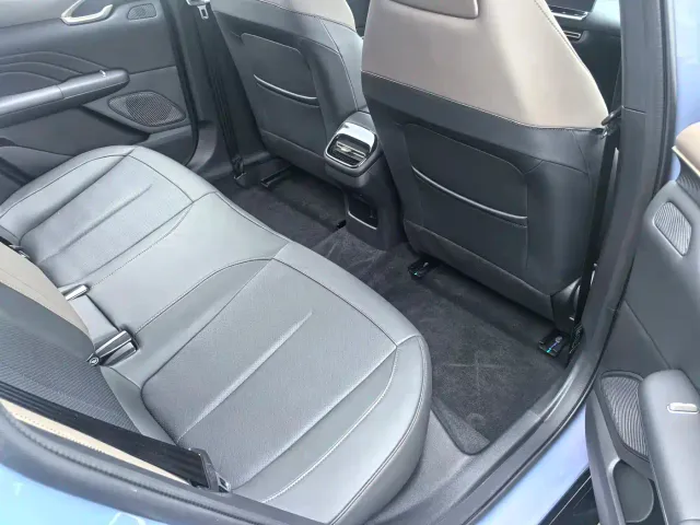 Changan Eado — Фото автомобиля 9