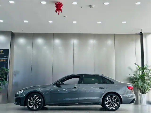 Audi A4L — Фото автомобиля 9