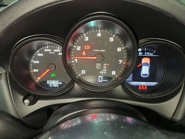 Porsche Macan 2021 Macan 2.0T — Фото автомобиля 4